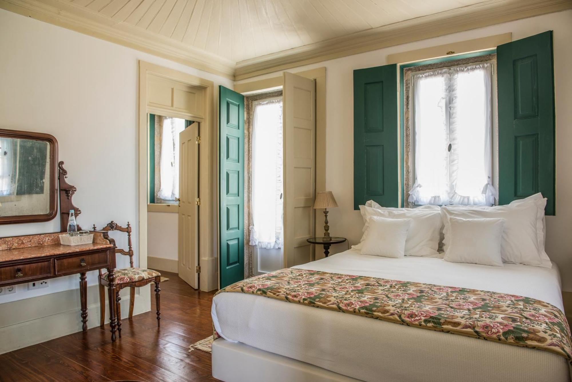 ホテル Casas Do Lupo ネーラス エクステリア 写真