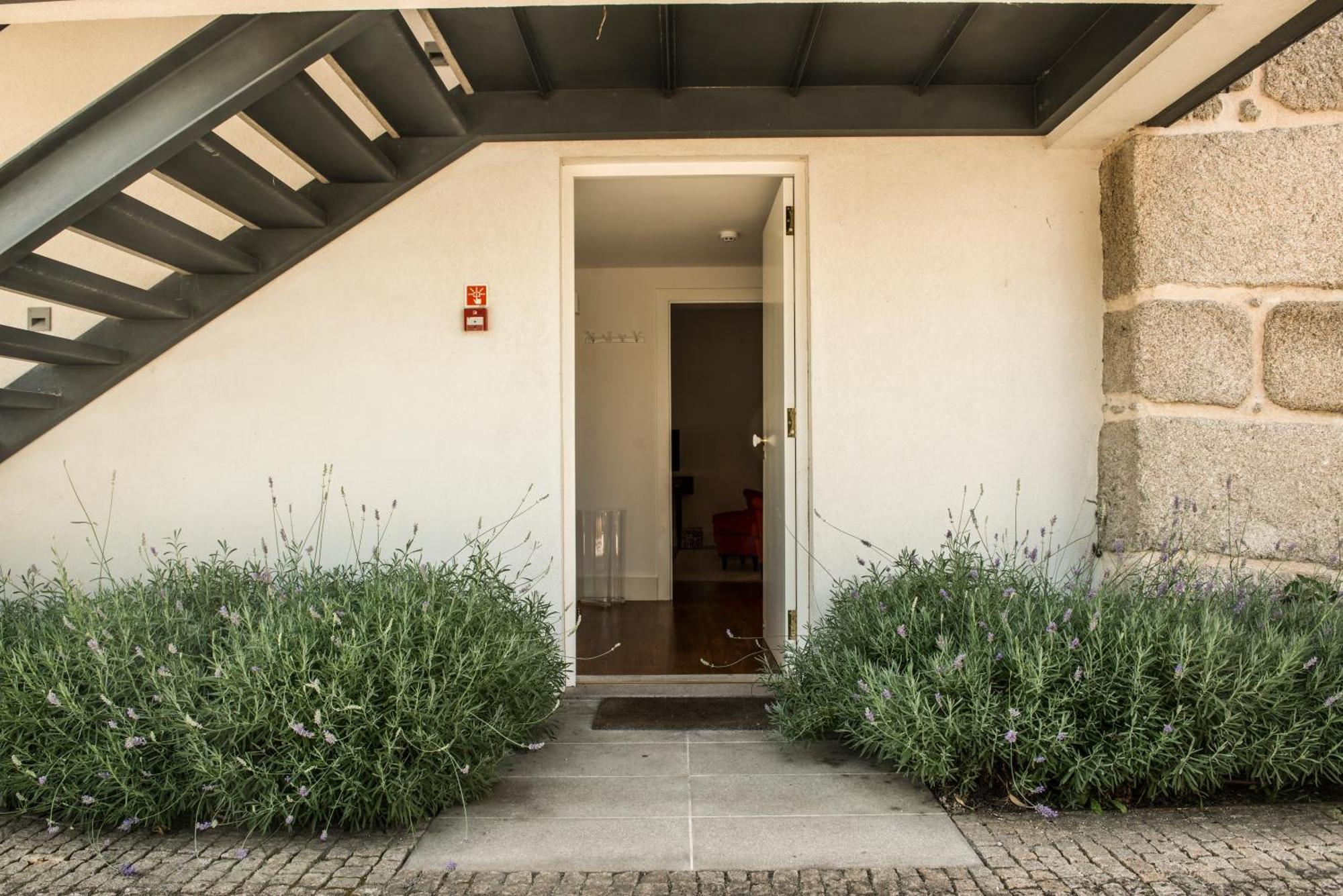 ホテル Casas Do Lupo ネーラス エクステリア 写真