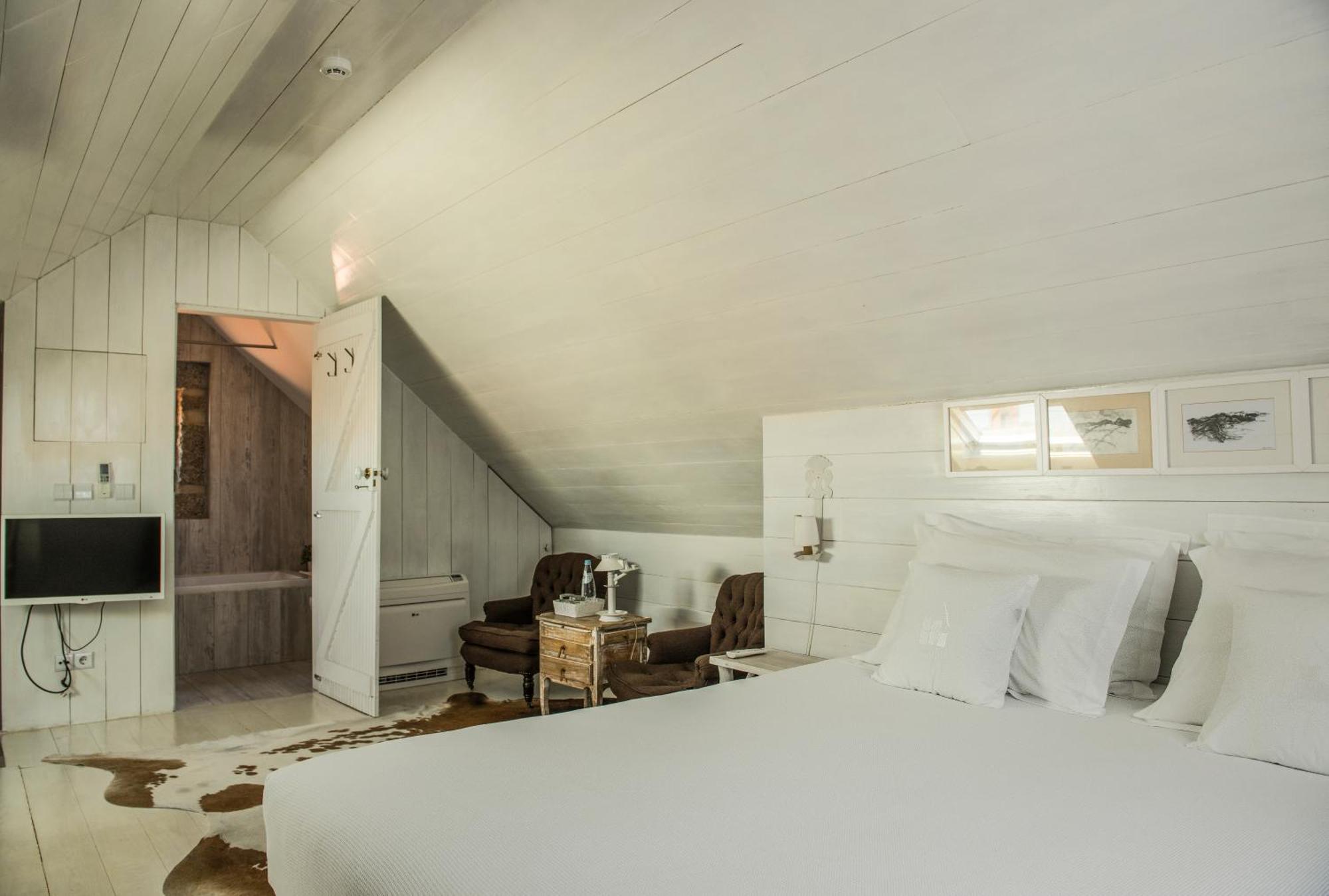 ホテル Casas Do Lupo ネーラス エクステリア 写真